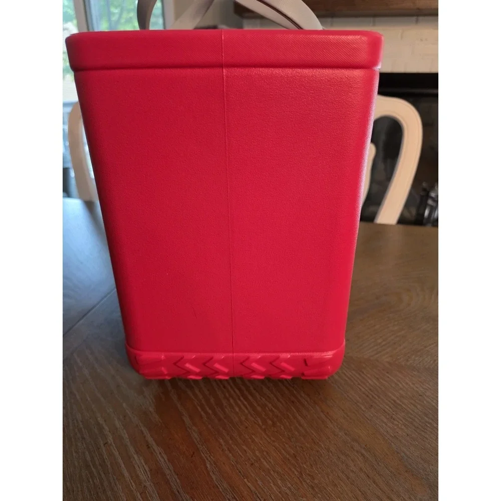 Target X Bogg Limited Ed. Bag Large  Red Carry‎ Tote with 2 Zippered Pouches NEW
